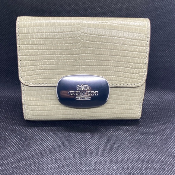 FOR ELANA💚COACH💚 Eliza Silver/Pale Green Small Wallet/NWT - Picture 5 of 10